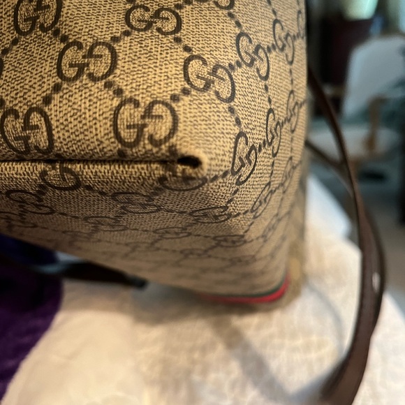 New Handbag - Picture 12 of 14